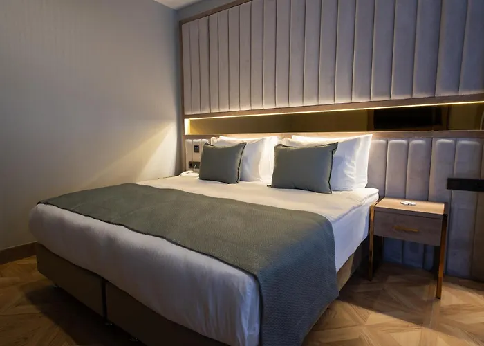 Buke Bomonti Hotell