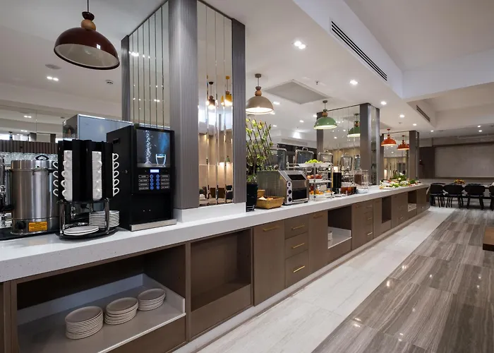 Buke Bomonti Hotell 4*