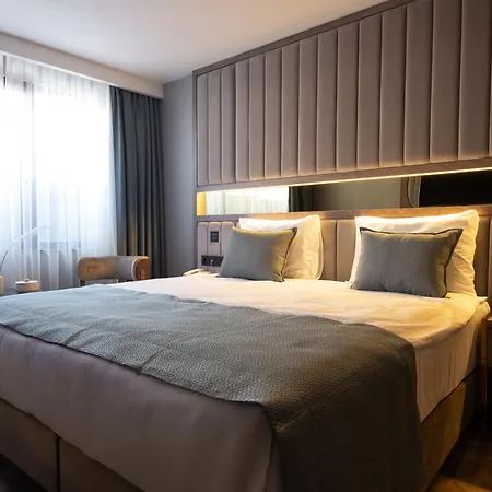 Buke Bomonti Szálloda 4*